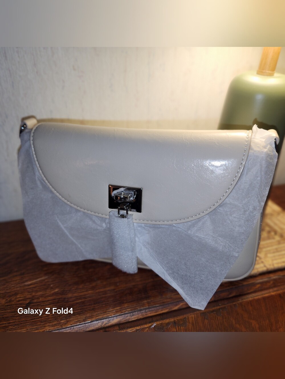 Cream Leather Shoulder Bag with Silver Turn-Lock